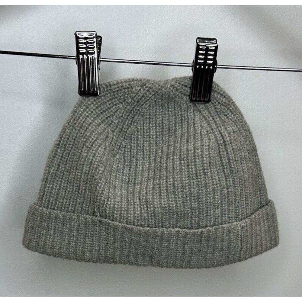 Assembly Label ‎ 100% Wool Winter Sports Gear Cold Weather One Size Gray Color